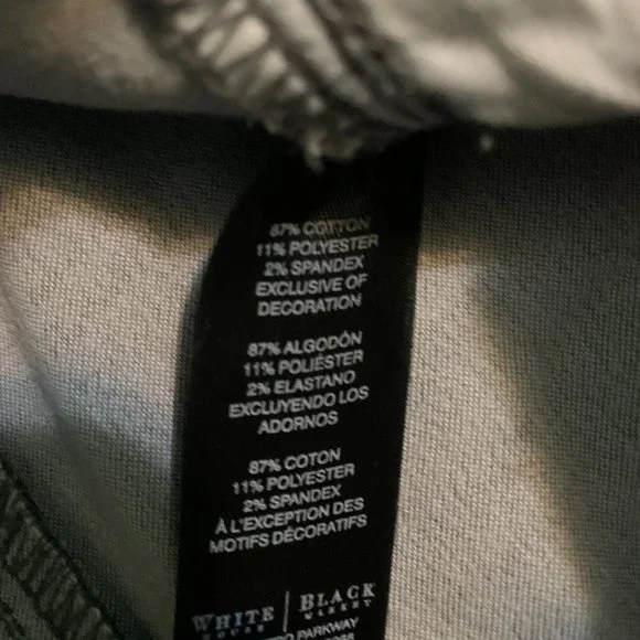 White House Black Market Skinny Jeans - Picture 6 of 6